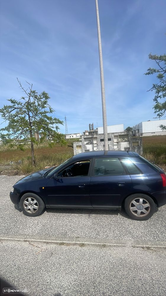 Audi A3 1.9 TDI Attraction - 1