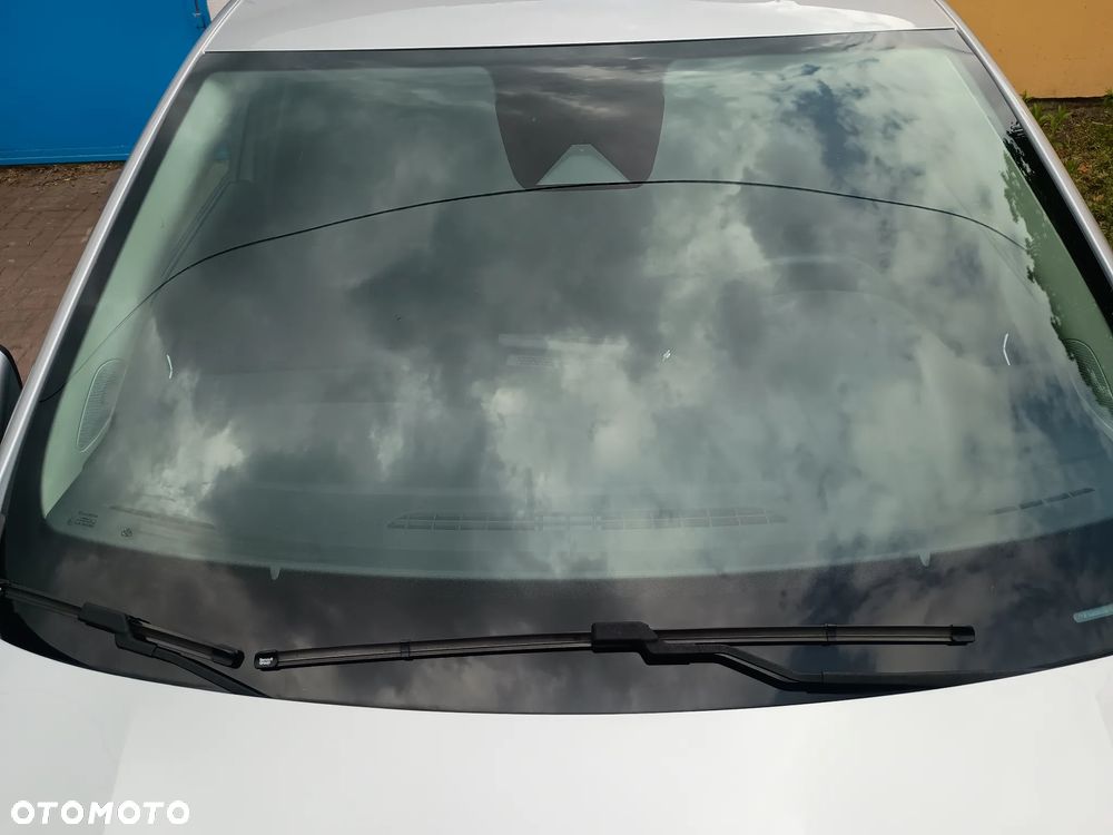 Renault Clio 1.6 E-TECH Intens - 21
