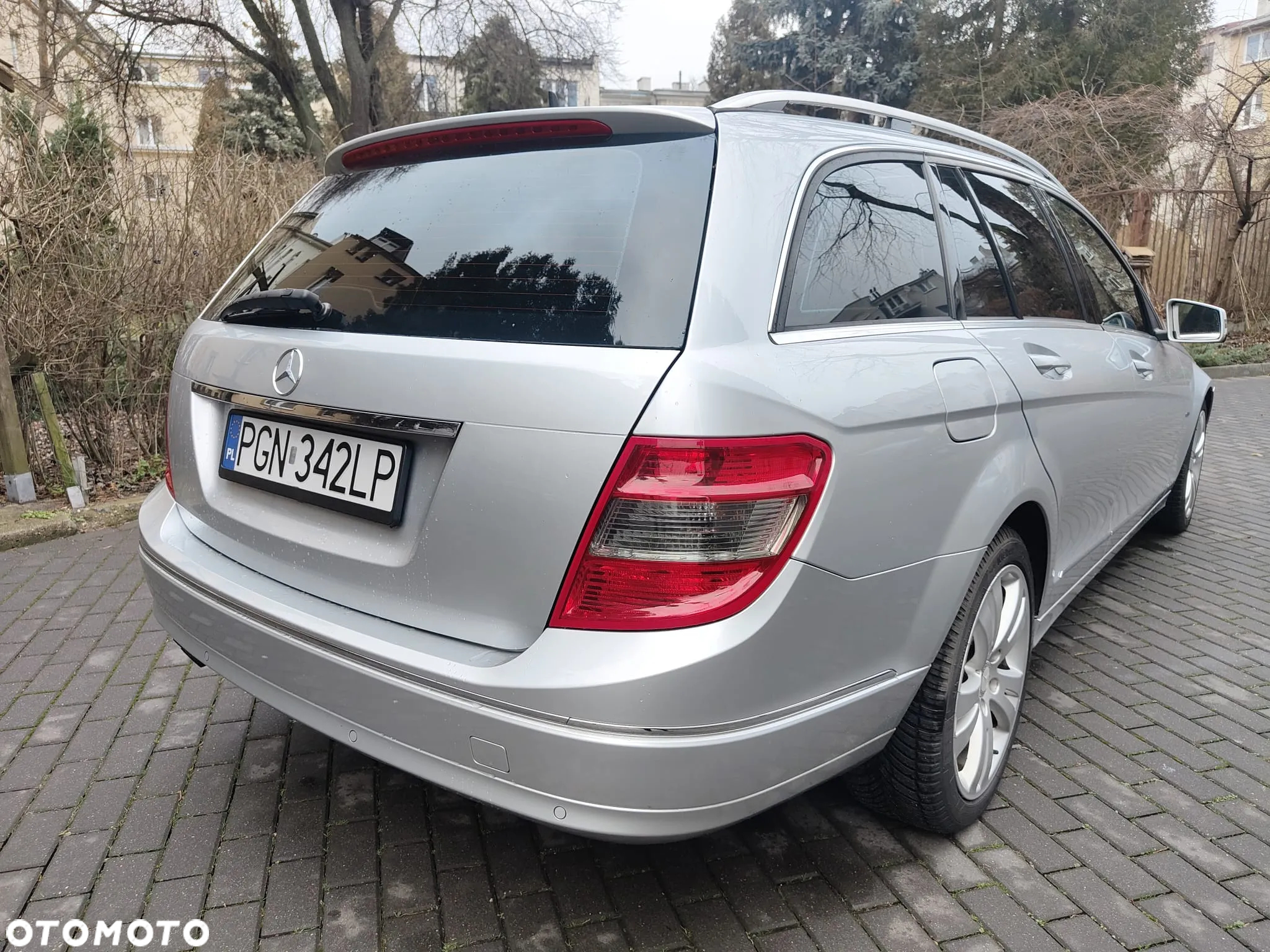 Mercedes-Benz Klasa C 180 T BlueEFFICIENCY 7G-TRONIC Avantgarde - 27