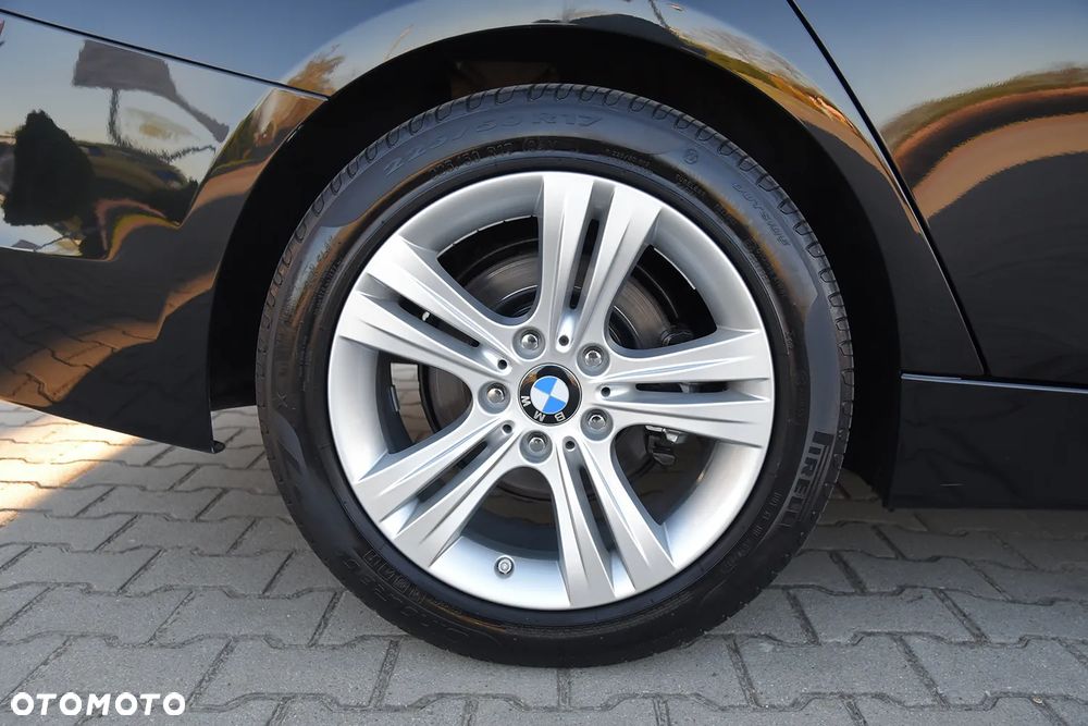 BMW Seria 3 318d - 20