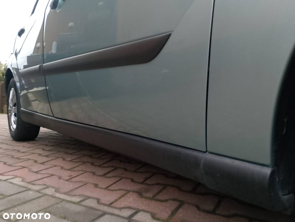 Ford Focus 1.4 Trend - 10