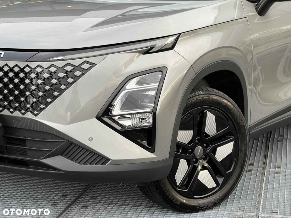 Omoda 5 1.5 T-GDI Hybrid Premium DHT - 18