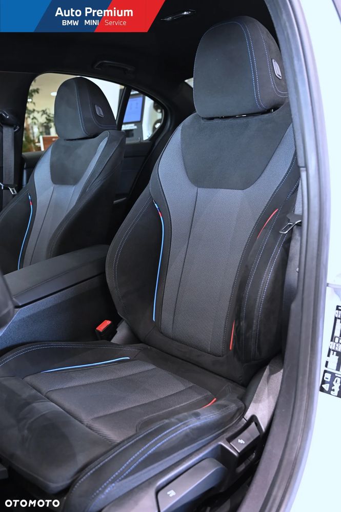 BMW Seria 3 320i xDrive - 11