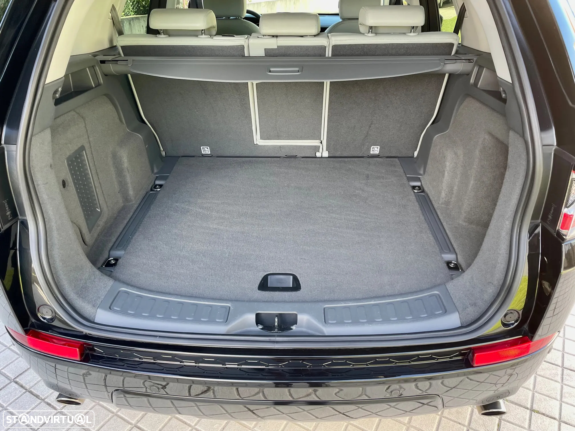 Land Rover Discovery Sport 2.0 TD4 SE - 43
