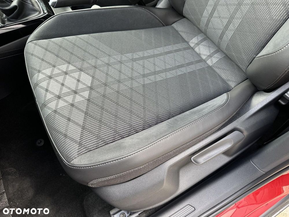 Volkswagen T-Cross - 12