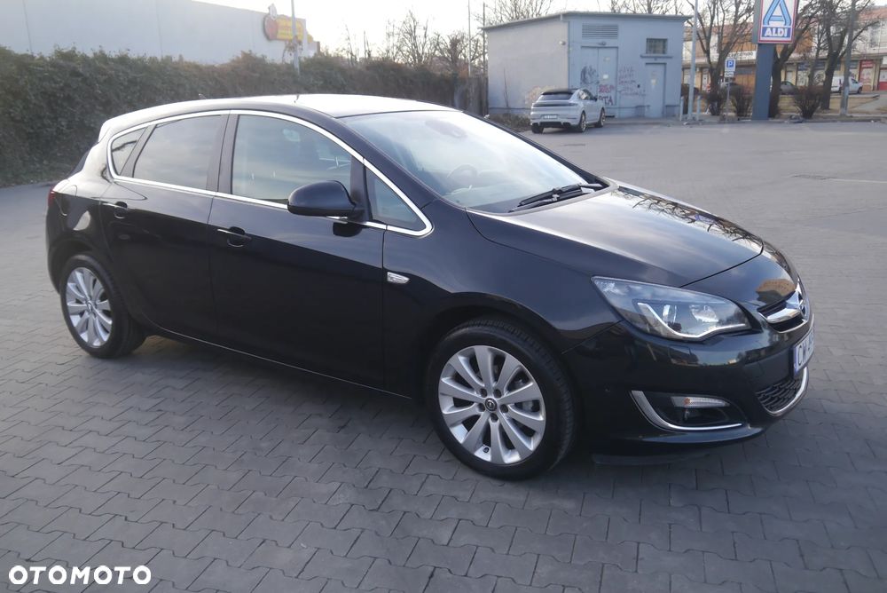 Opel Astra 1.4 Turbo Exklusiv - 12