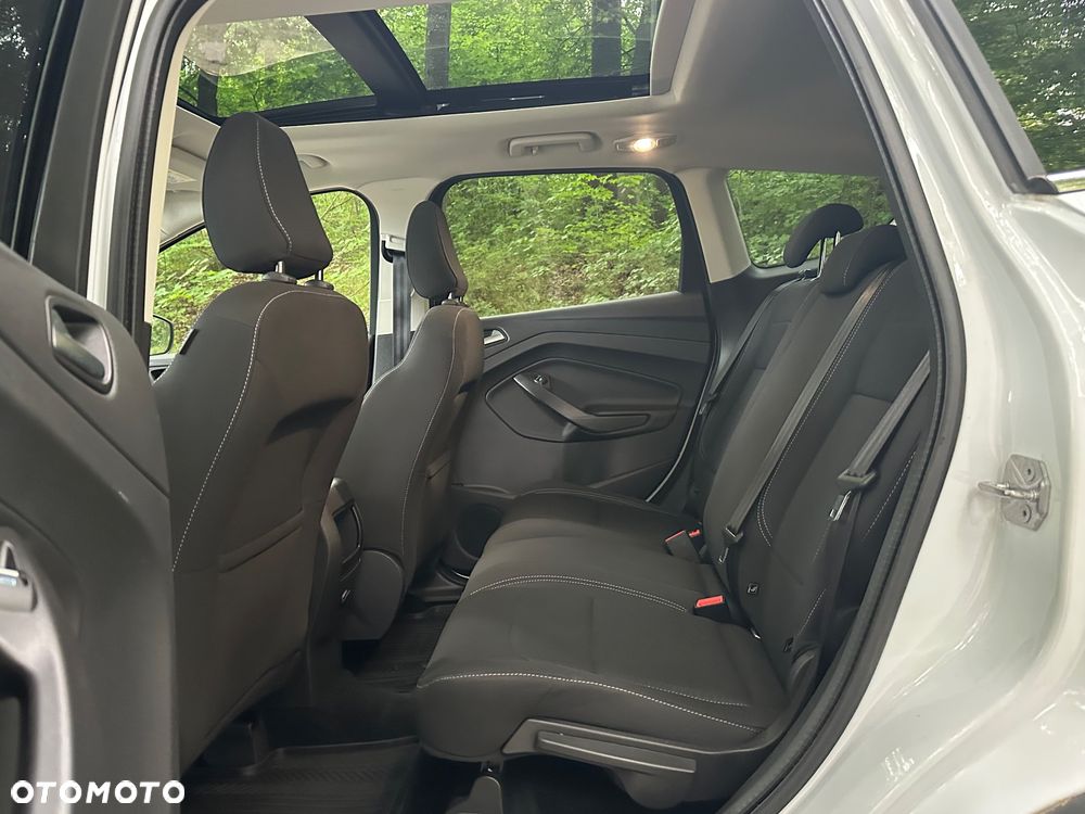 Ford Kuga 1.5 EcoBoost 2x4 Cool & Connect - 10