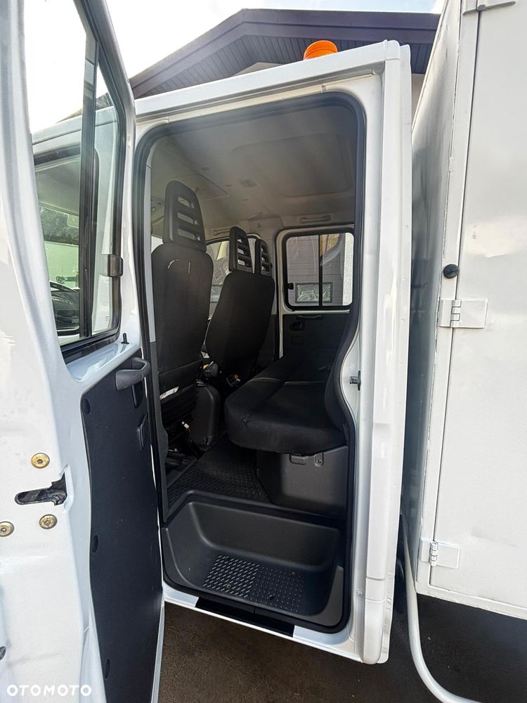 Iveco Daily Doka Dubelkabina 7 osób z wywrotką - 15