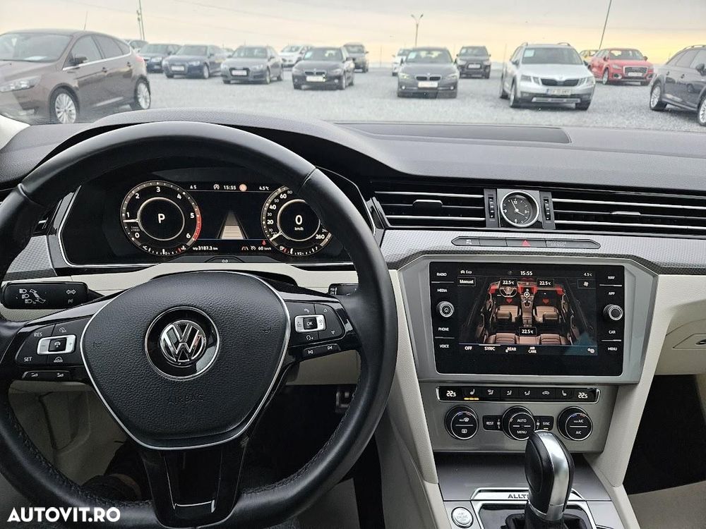 Volkswagen Passat Alltrack - 12