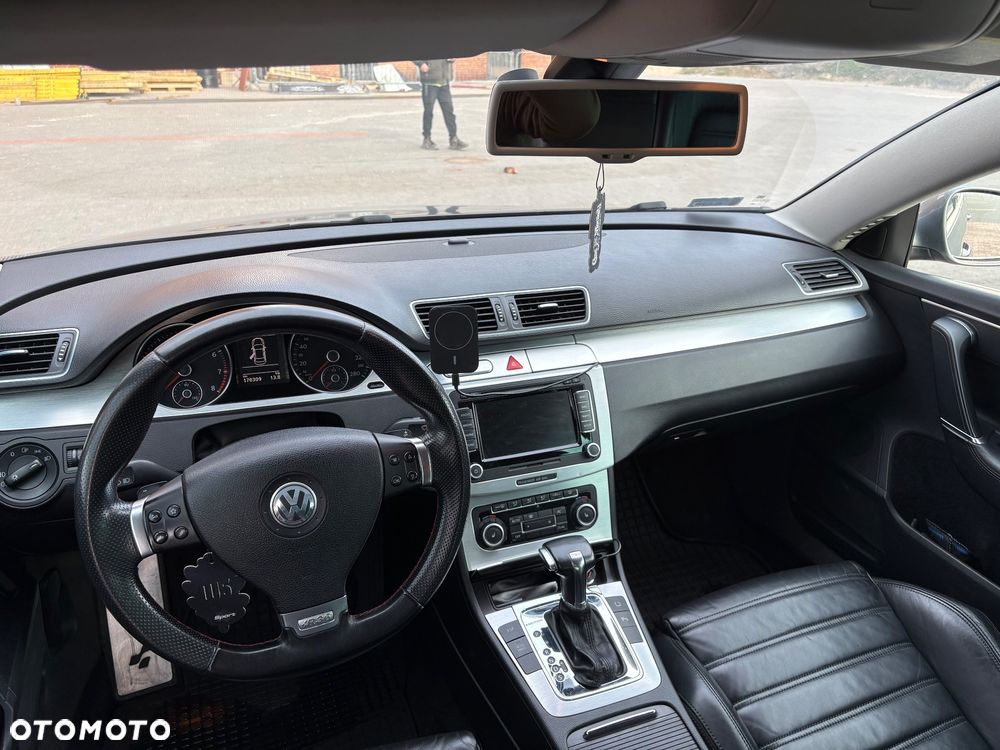 Volkswagen Passat - 21