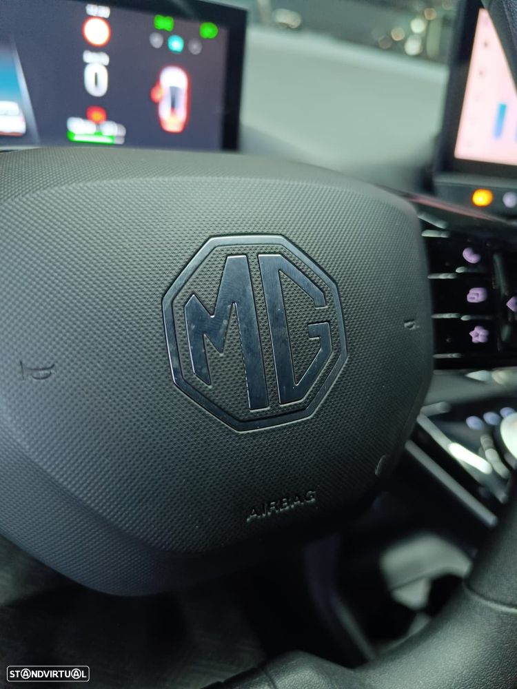 MG MG4 77 kWh Extended Range Luxury - 9