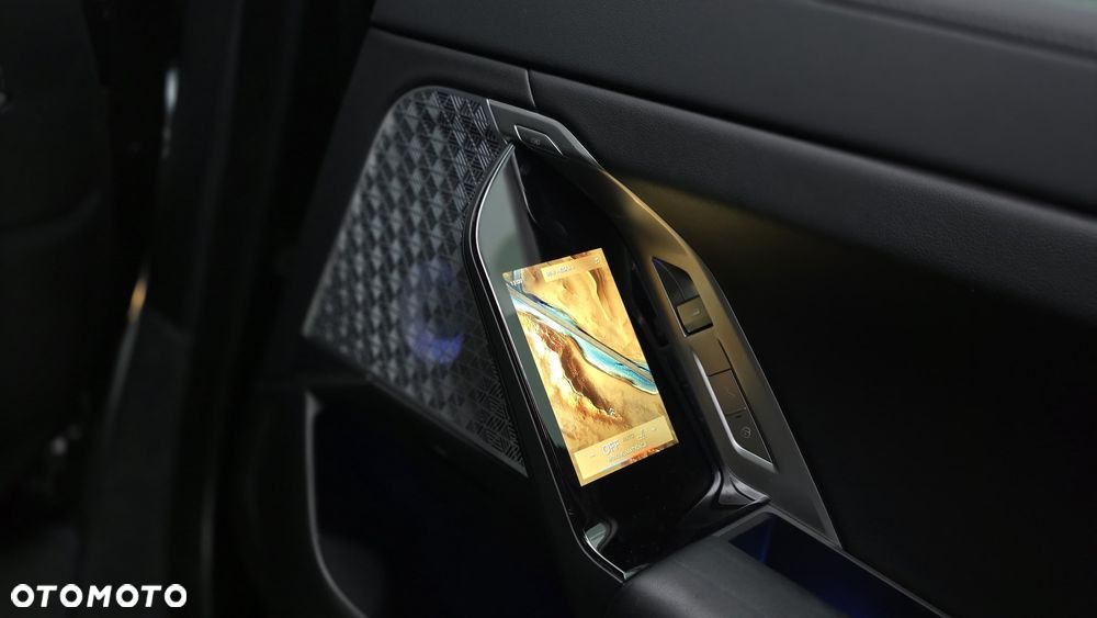 BMW Seria 7 740i - 12