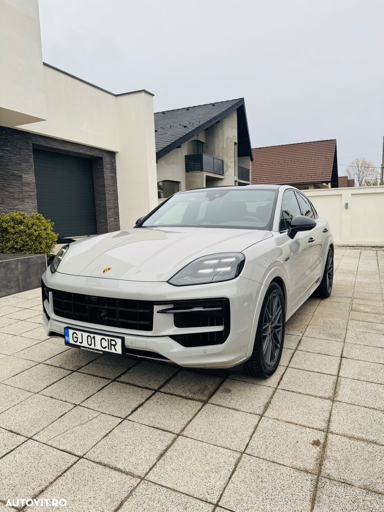 Porsche Cayenne E-Hybrid - 3