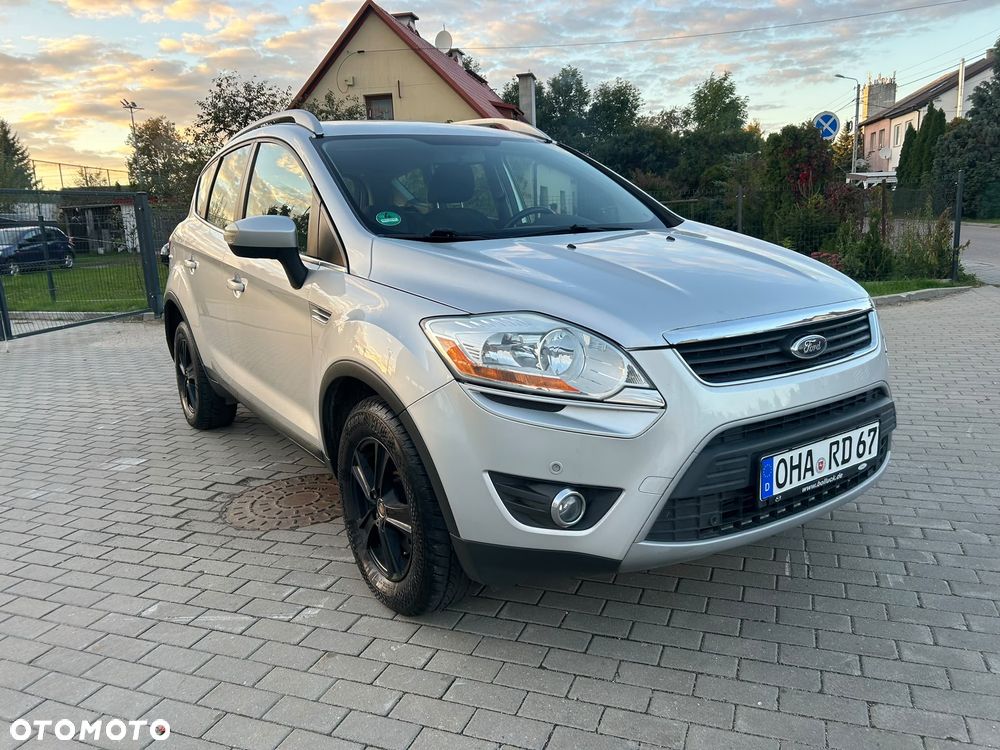 Ford Kuga 2.0 TDCi 2x4 Titanium - 2