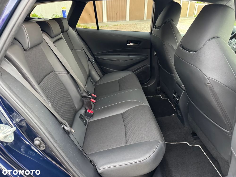 Toyota Corolla - 7