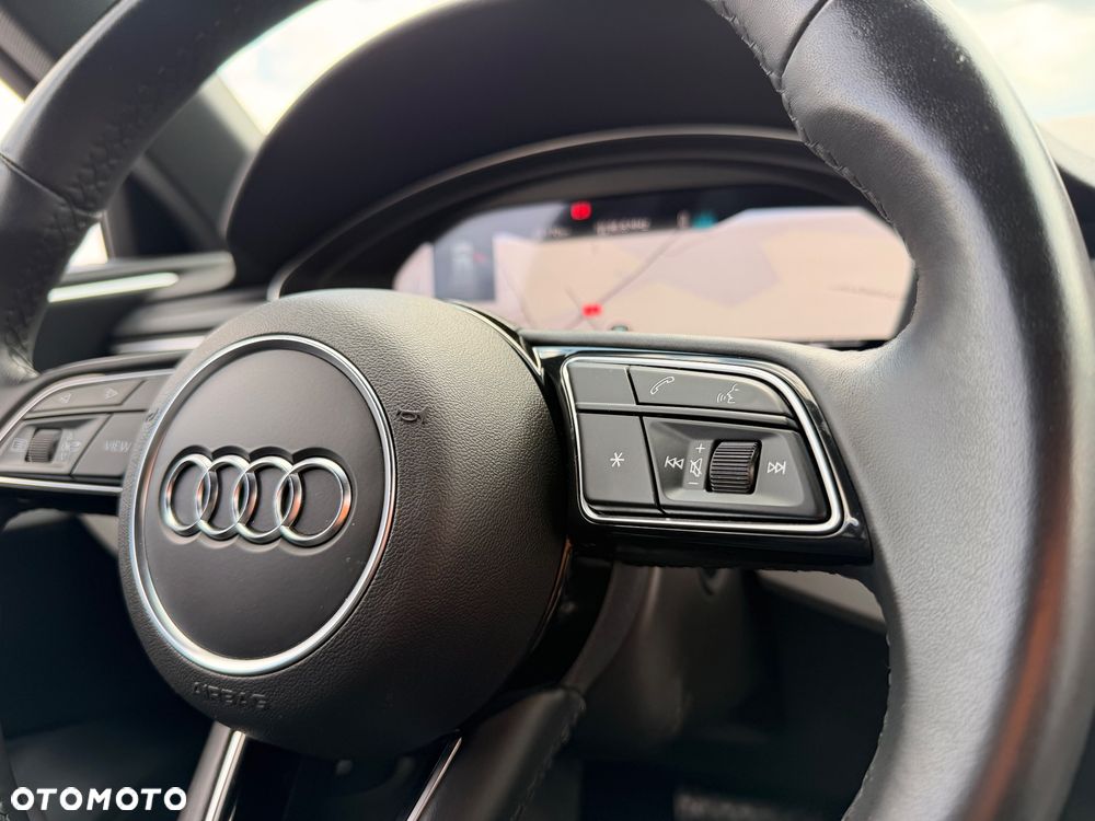Audi A4 Avant 40 TFSI S tronic S line - 13