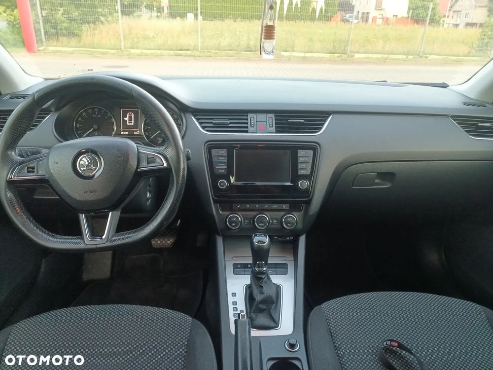 Skoda Octavia 2.0 TDI Ambition DSG - 5