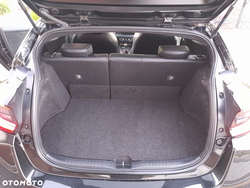 Toyota GR Yaris 1.6 Dynamic - 28