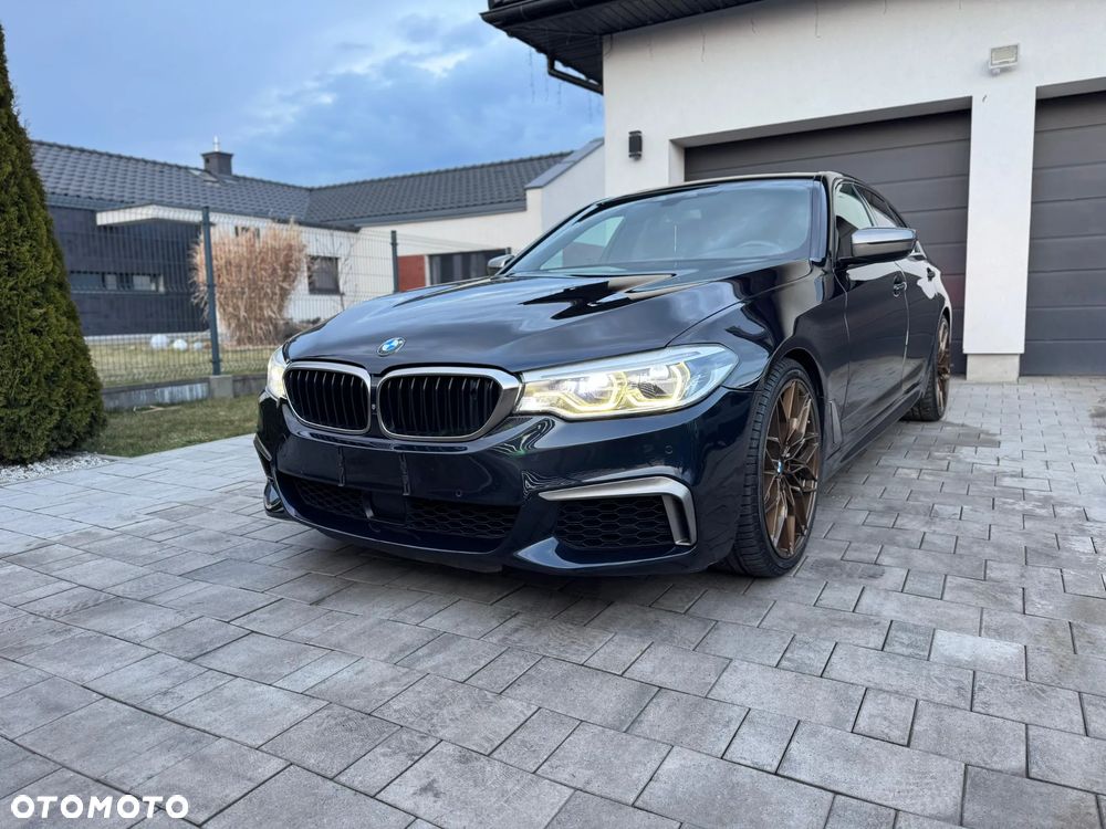 BMW Seria 5 M550i xDrive - 3