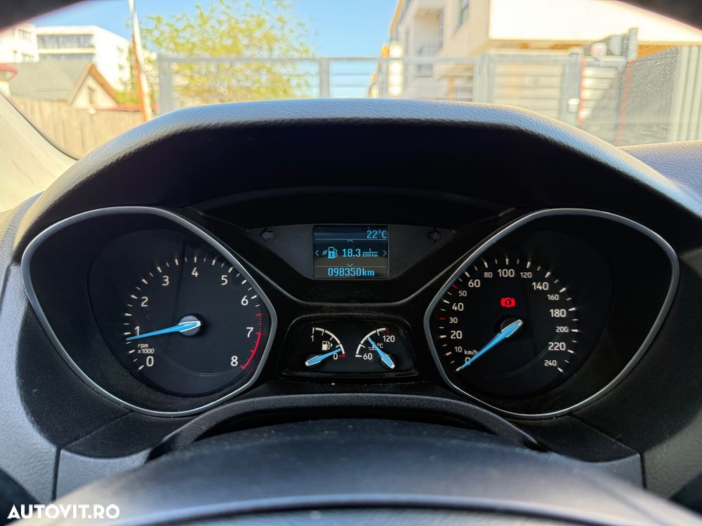 Ford Focus 1.0 EcoBoost Trend - 13