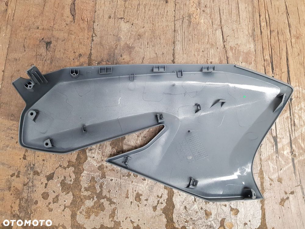Bok owiewka Honda Forza NSS 125 300  64502-K0B-T000 - 9