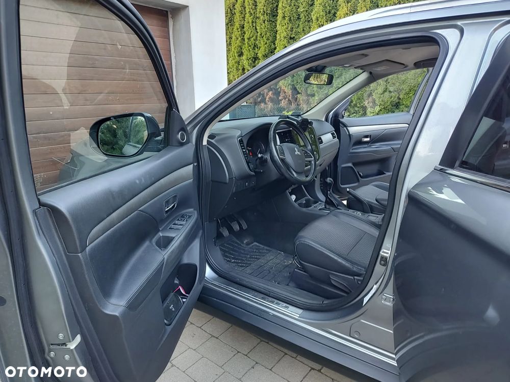 Mitsubishi Outlander 2.2 DID Intense + 4WD - 14