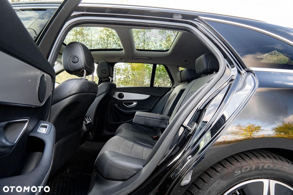 Mercedes-Benz Klasa C 200 d 9G-TRONIC - 15