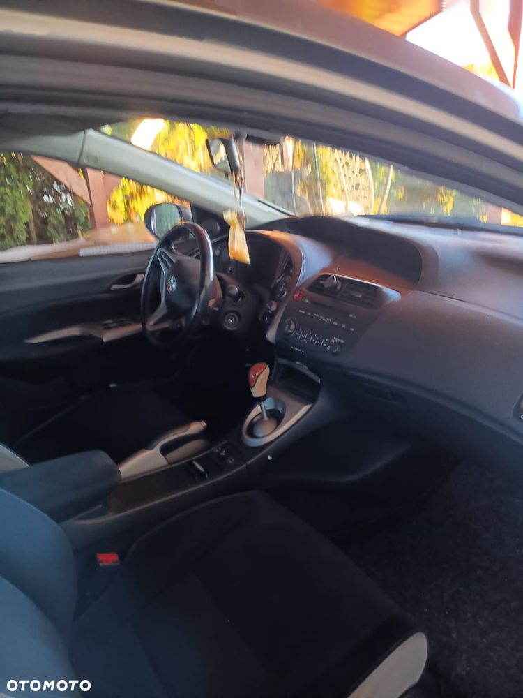 Honda Civic 1.8 Comfort - 6