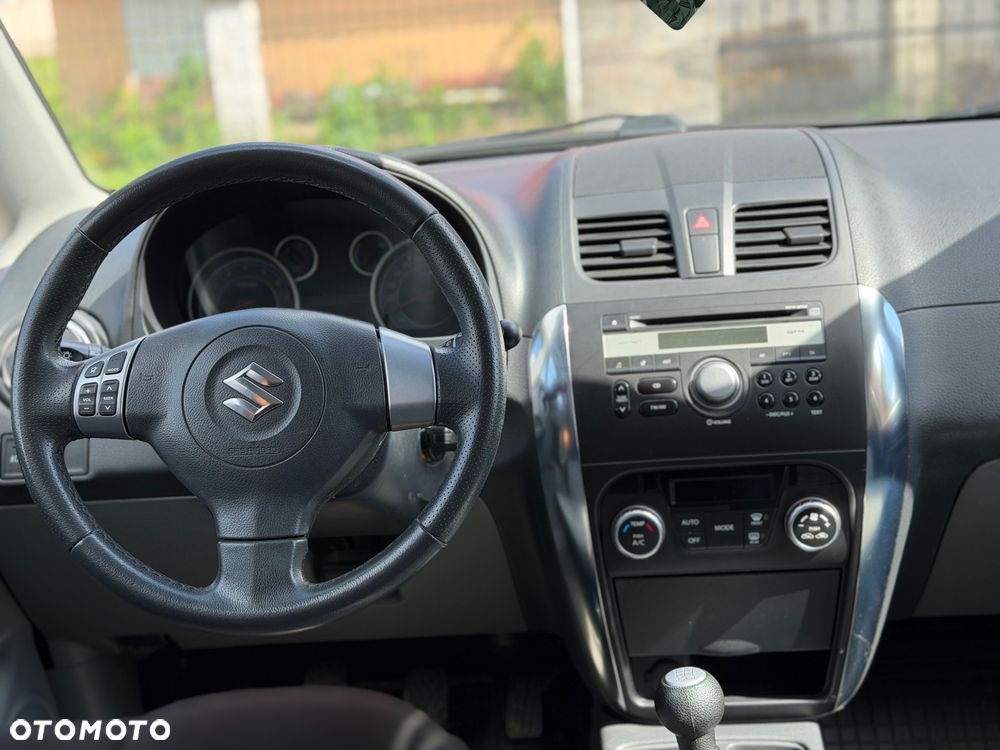 Suzuki SX4 1.6 VVT 4x4 Comfort - 11