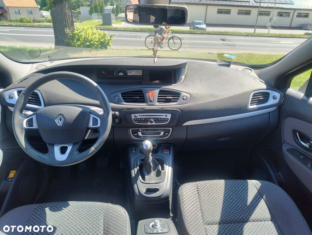Renault Grand Scenic - 7
