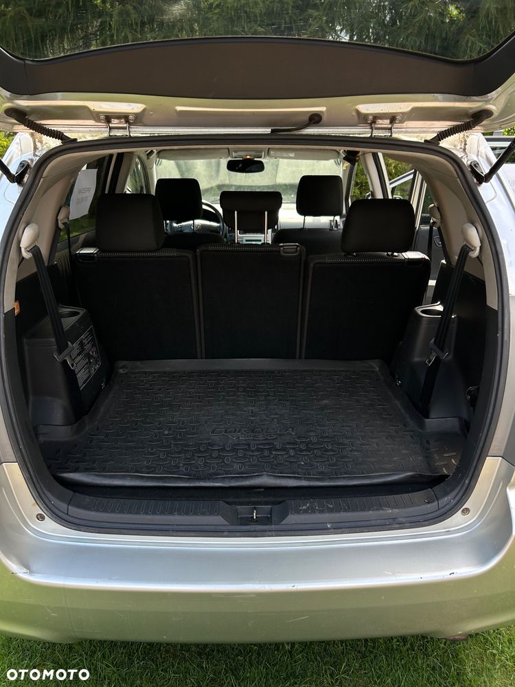 Toyota Corolla Verso 2.2 D-4D X + NAVI 7os - 16