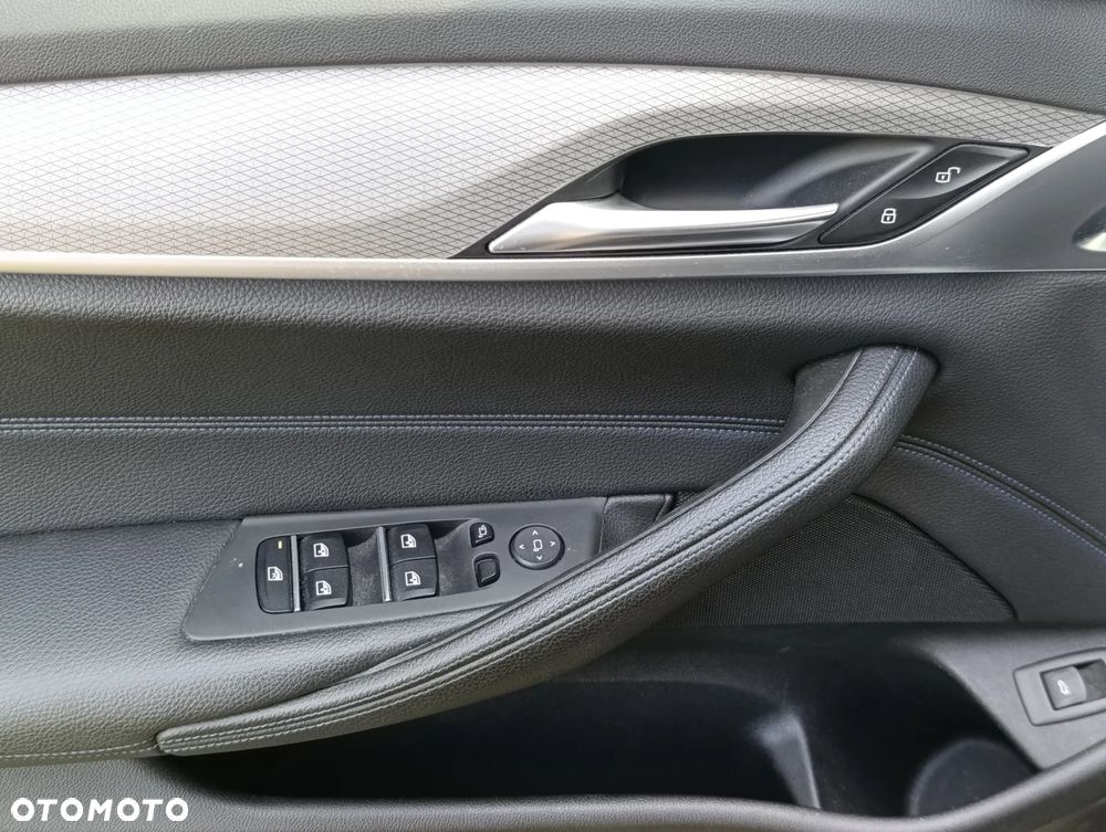 BMW Seria 5 520d M Sport sport - 14