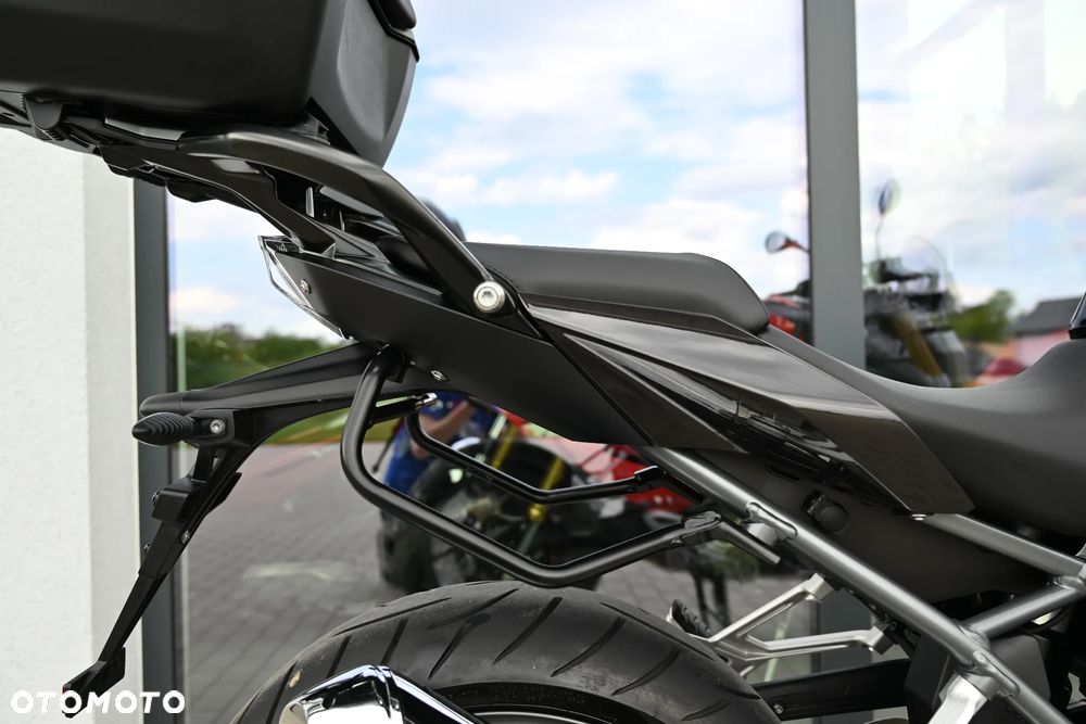 BMW R - 22