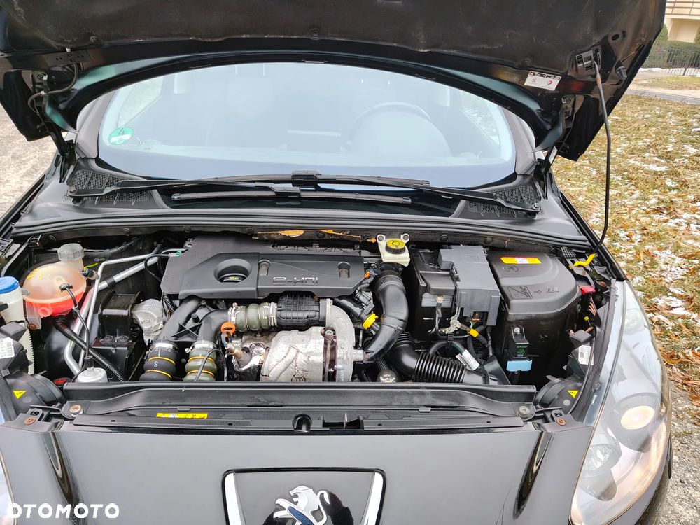 Peugeot 308 HDi FAP 110 EGS6 Business Line Niveau 1 - 28