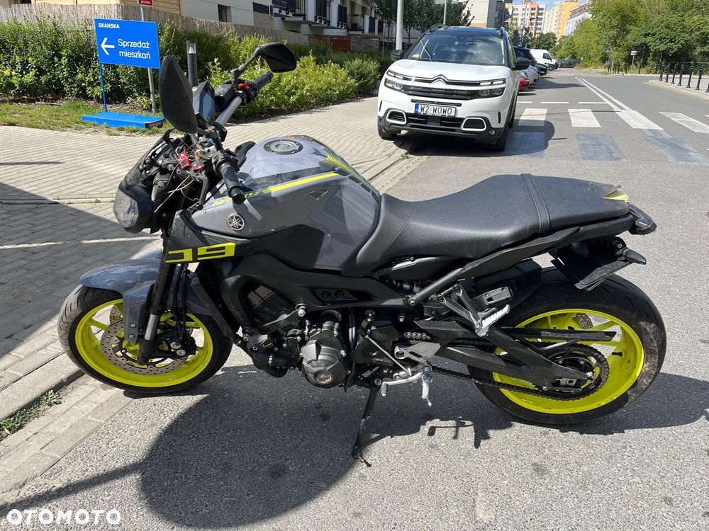 Yamaha MT - 7