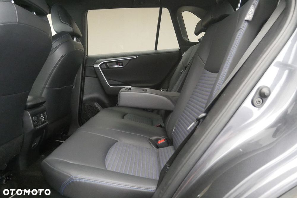 Toyota RAV4 - 15