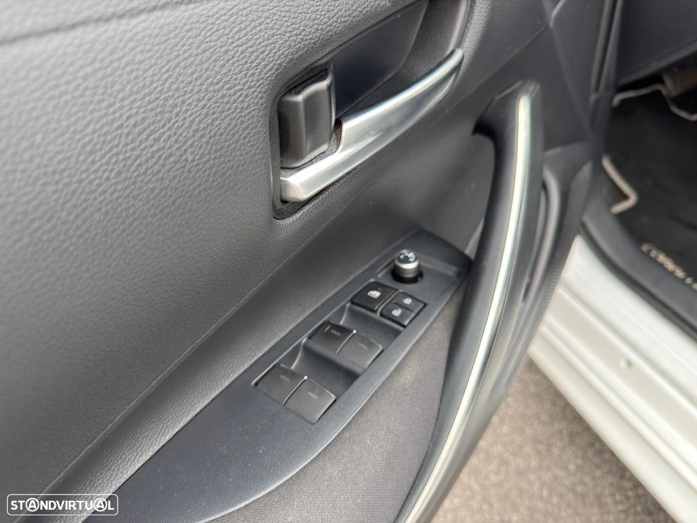 Toyota Corolla 1.8 Hybrid Comfort - 19
