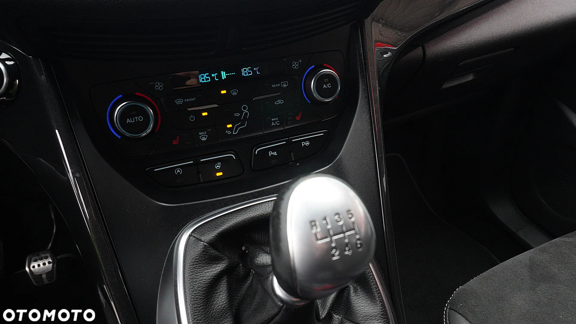 Ford Kuga 1.5 EcoBoost FWD ST-Line ASS - 38