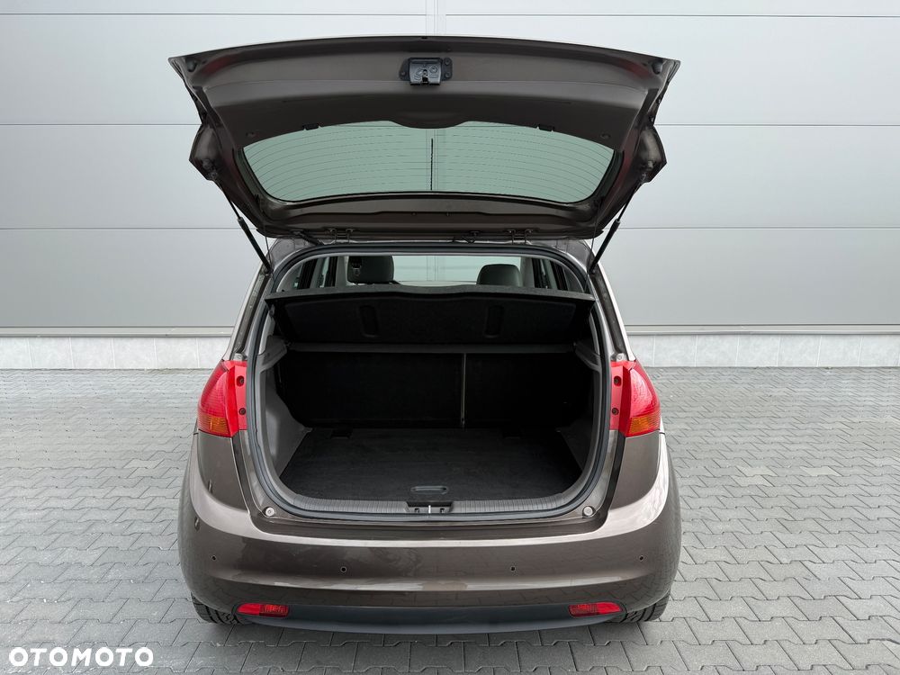 Kia Venga 1.6 CRDi 128 Fifa World Cup Edition - 23