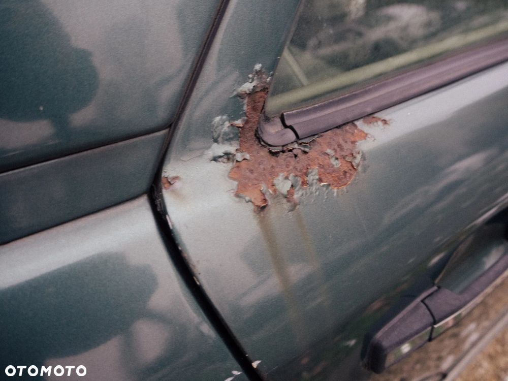 Mercedes-Benz W124 (1984-1993) - 12