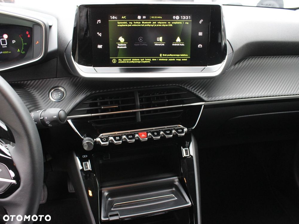 Peugeot 208 - 14