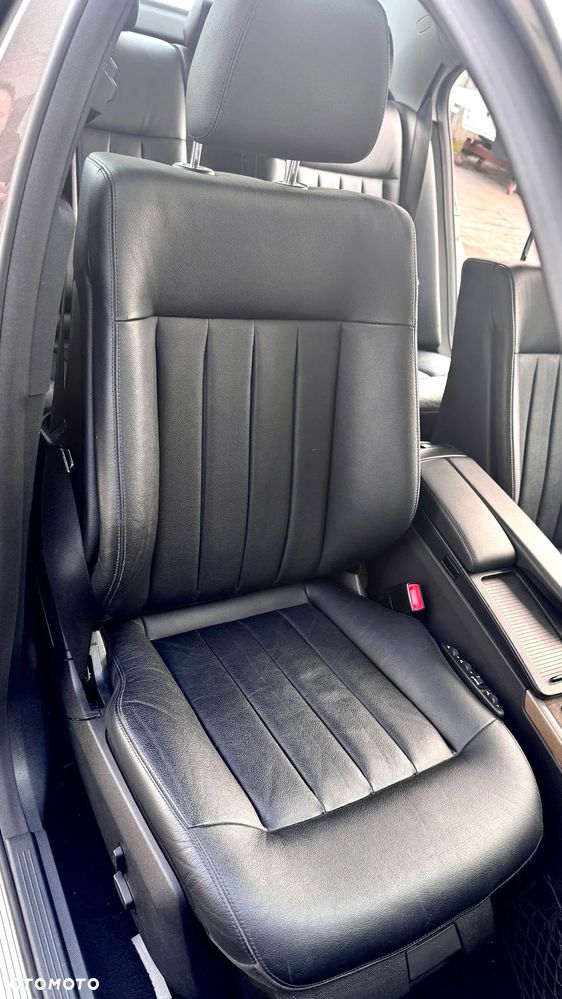 Mercedes-Benz Klasa E 250 CGI BlueEFFICIENCY Automatik Elegance - 19