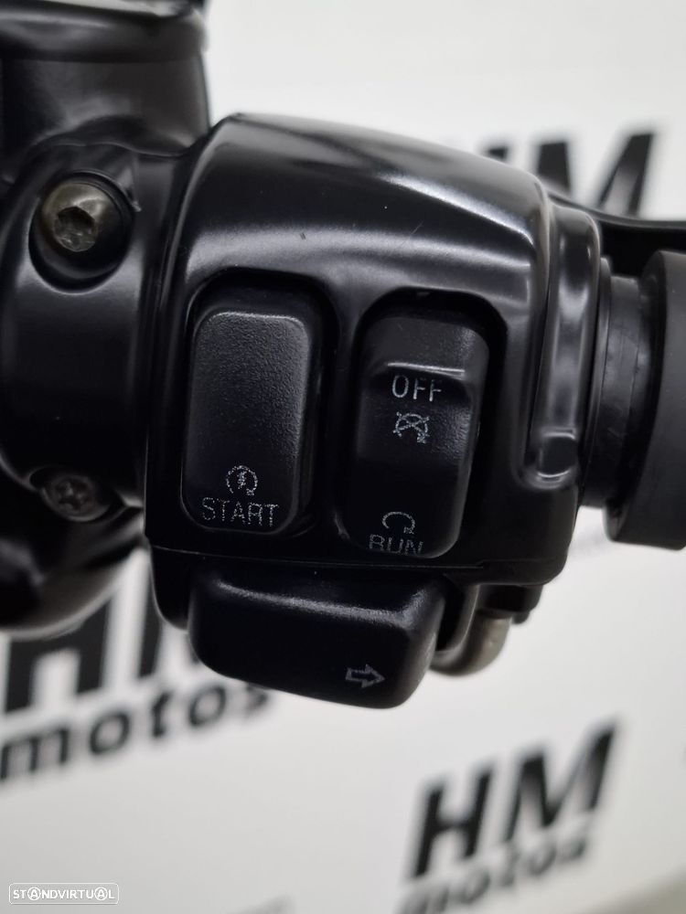 Harley-Davidson XL 883 IRON - 9