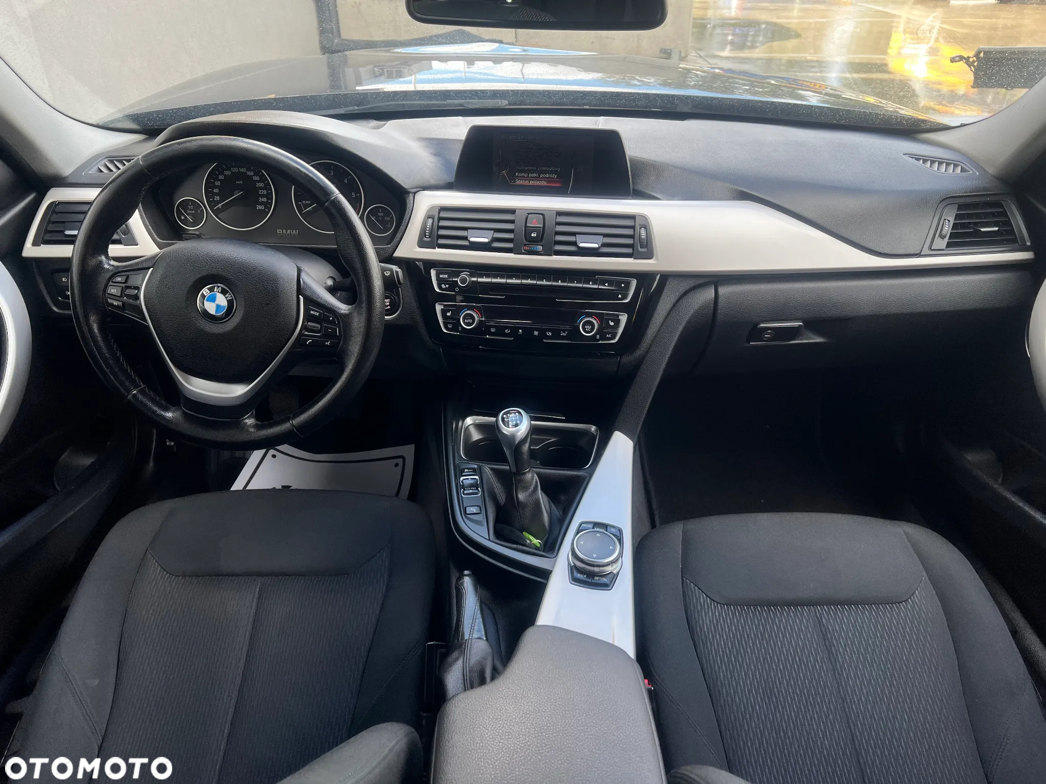 BMW Seria 3 325d - 12