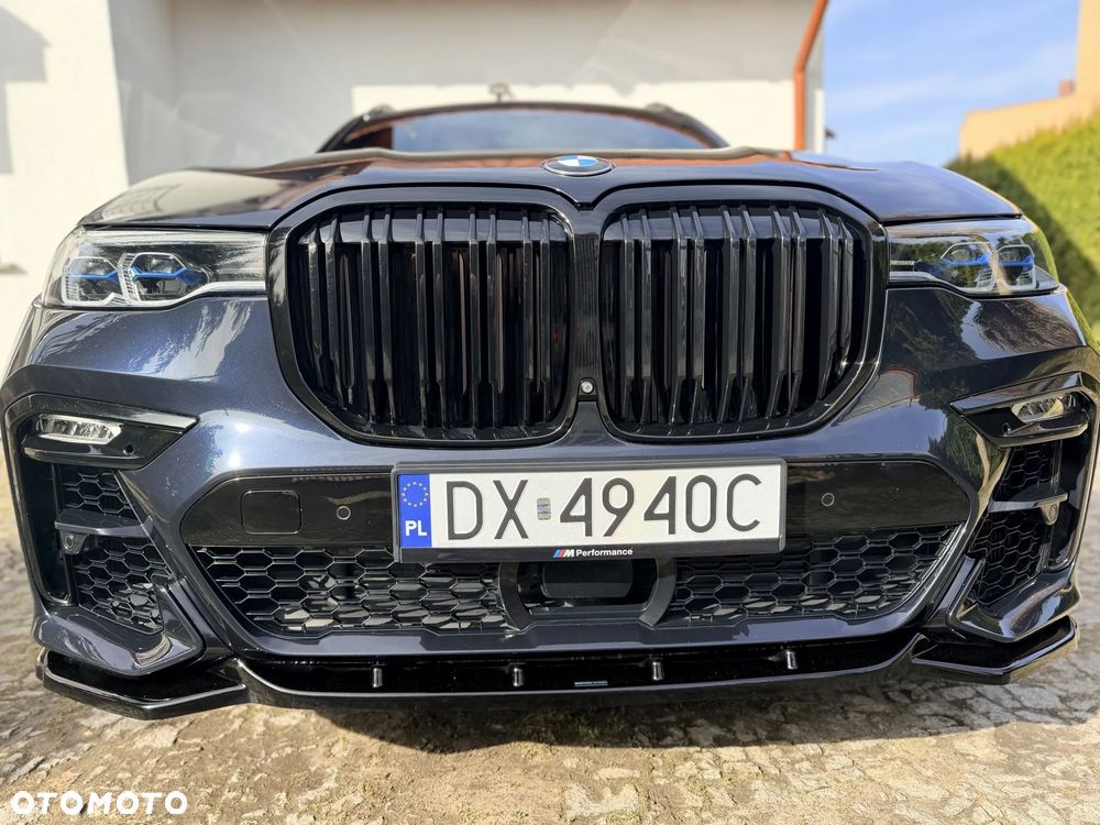 BMW X7 M50i - 4