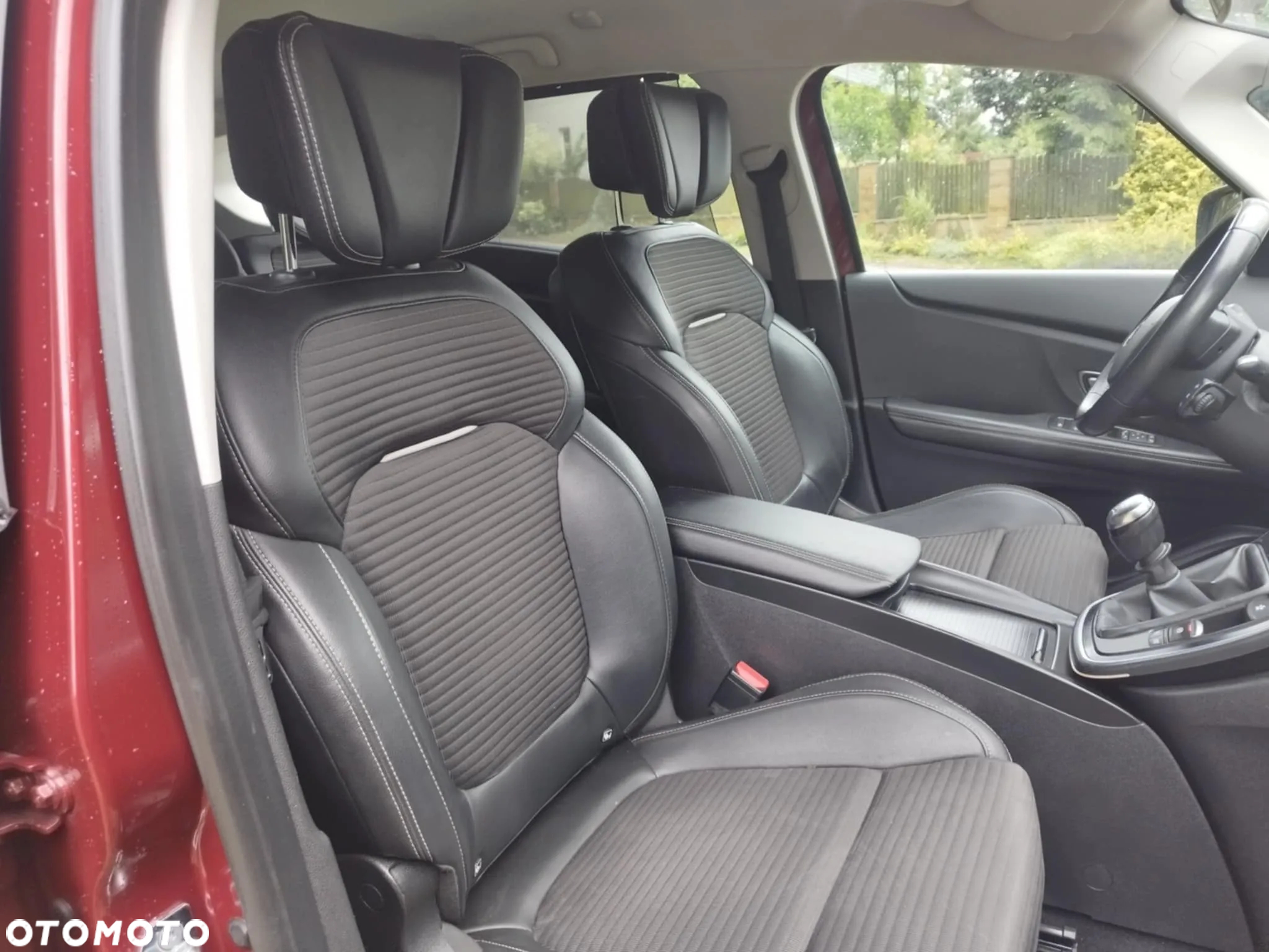 Renault Grand Scenic ENERGY TCe 130 S&S Paris - 19