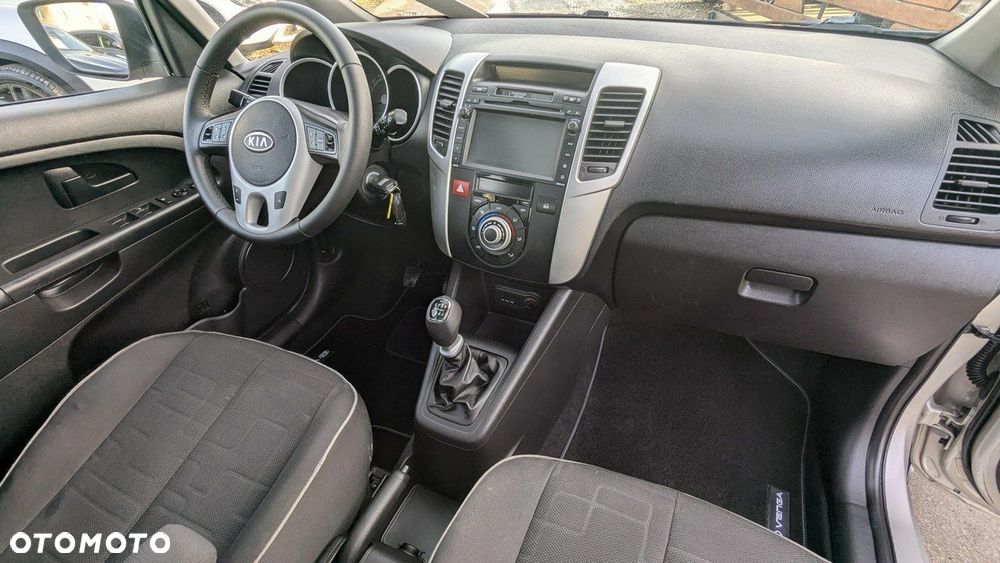 Kia Venga - 18