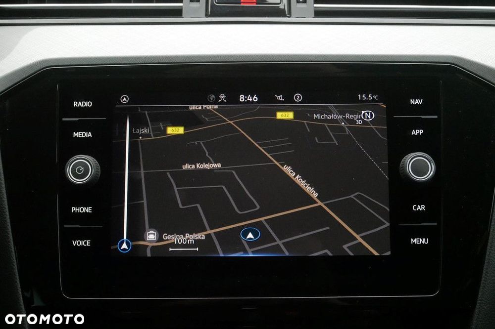 Volkswagen Passat - 22