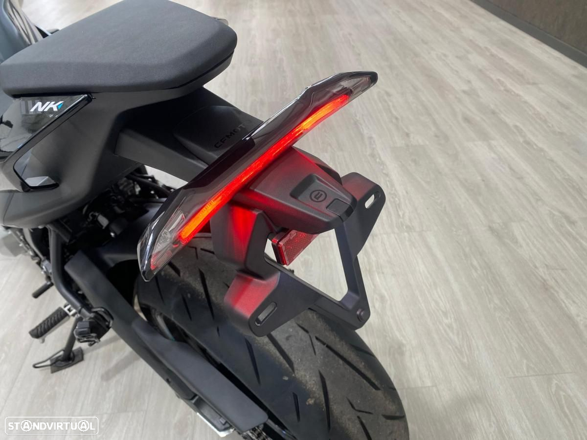 CF Moto 675NK - 16