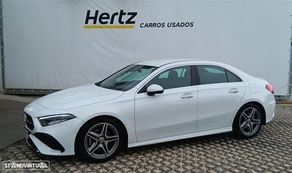 Mercedes-Benz A 200 Limousine AMG Line Aut. - 2